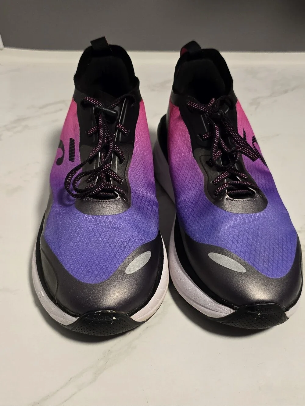 Clove Alto Gradient Pink-Purple Women's Athletic Sneakers